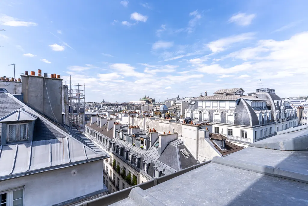 Vue sur les toits depuis le 8e étage